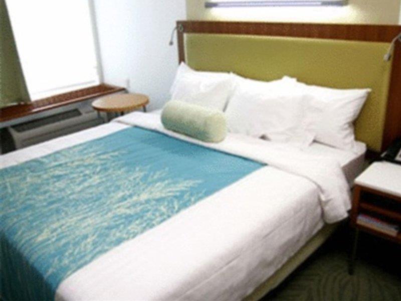 สปริงฮิลล์ สวีท แทมปา นอร์ท/I-75 แทมปา ปาล์มส์ Hotel ภายนอก รูปภาพ